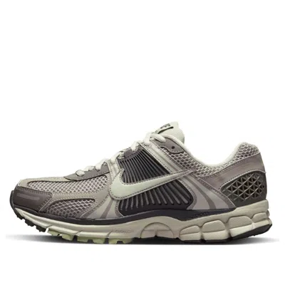 Nike Zoom Vomero 5 Cobblestone/light Bone Fb8825-001 Women's In Grey