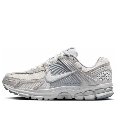 Nike (wmns)  Air Zoom Vomero 5 'pure Platinum Platinum Tint Wolf Grey Summit White'