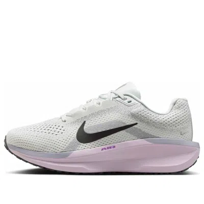 Nike (wmns)  Air Zoom Winflo 11 'white Cement Grey Bold Berry' In Green