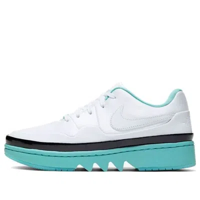 Nike (wmns)  Aj1 Jester Xx Low Laced
