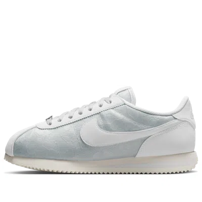 Nike (wmns)  Cortez 'floral Lace Platinum Tint' In Gray