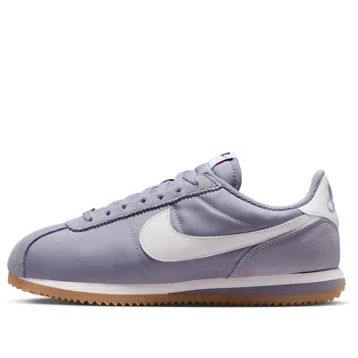 Nike (wmns)  Cortez Textile 'cement Grey Gum Light Brown Safety Orange Sail'