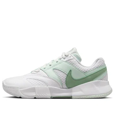 Nike Court Lite 4 In White