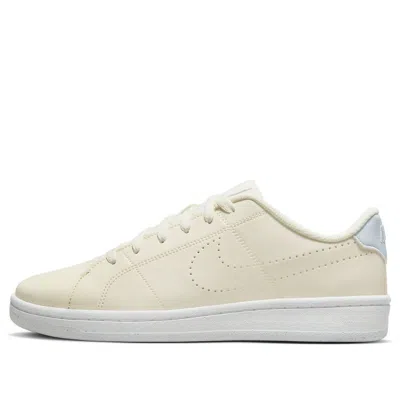 Nike (wmns)  Court Royale 2 Next Nature 'sail' In Sand