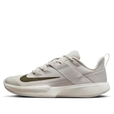 Nike (wmns)  Court Vapor Lite 'sail Medium Olive' In Gray