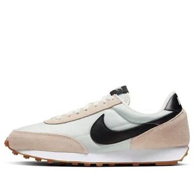 Nike (wmns)  Daybreak 'pale Ivory' In Neutral
