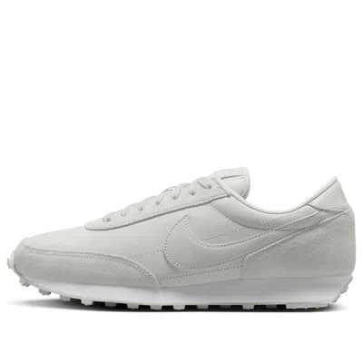 Nike (wmns)  Daybreak Premium 'photon Dust' In White