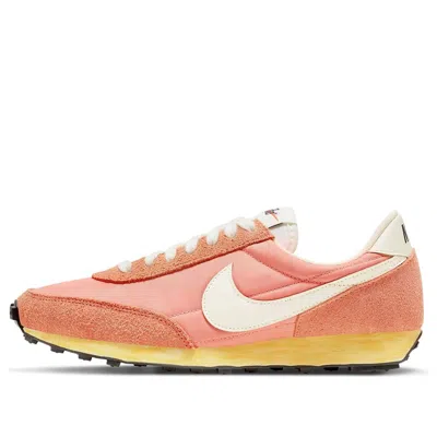 Nike (wmns)  Daybreak Se 'light Madder Root' In Pink
