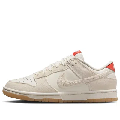 Nike (wmns)  Dunk Low 'sail Picante Red Flax'