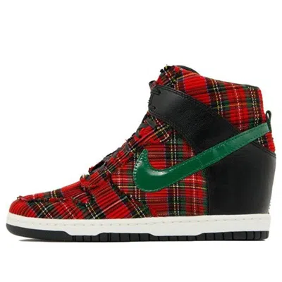 Nike (wmns)  Dunk Sky High City Fw Qs 'london' In Red