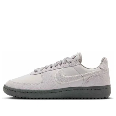Nike (wmns)  Field General 82 'valentine's Day' In Gray
