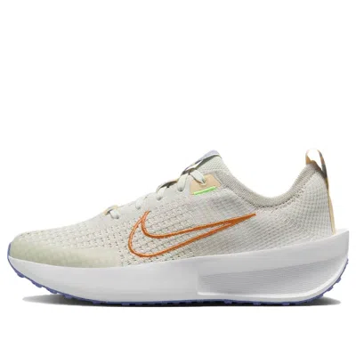 Nike (wmns)  Interact Run 'light Bone Sail' In Multi