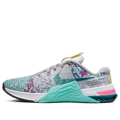 Nike (wmns)  Metcon 8 'graffiti Graphics' In Green