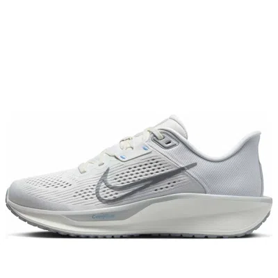 Nike (wmns)  Quest 6 'photon Dust Light Smoke Grey' In Gray