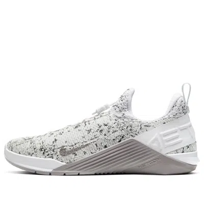 Nike (wmns)  React Metcon 'white'