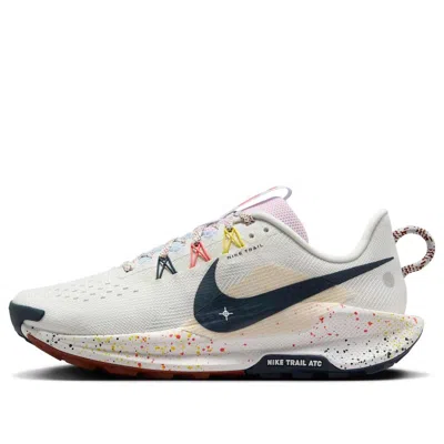 Nike (wmns)  React Pegasus Trail 5 'summit White Football Grey Pink Foam Armory Navy'