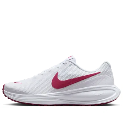 Nike Revolution 8 In White