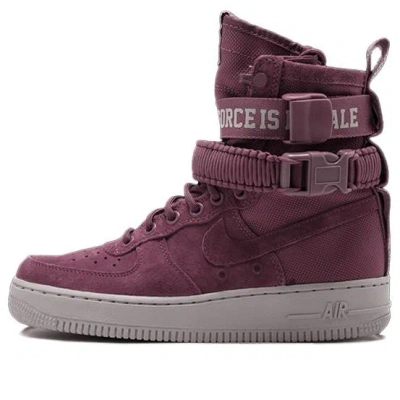 Nike (wmns)  Sf Air Force 1 'vintage Wine' In White