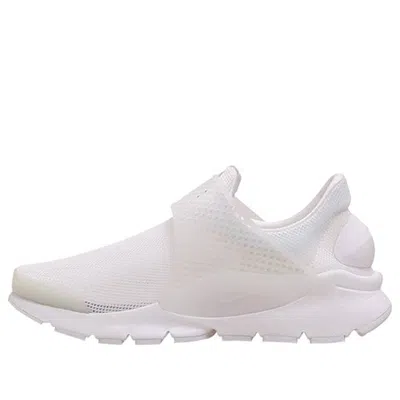 Nike (wmns)  Sock Dart Breathe 'white' In Neutral
