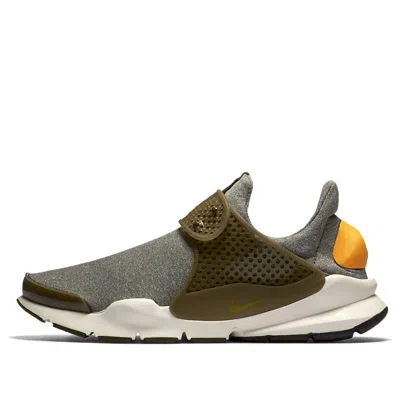 Nike (wmns)  Sock Dart Se 'gold Leaf' In Multi