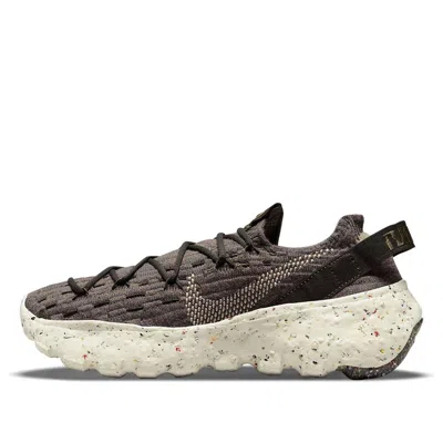 Nike (wmns)  Space Hippie 04 'cargo Khaki' In Brown