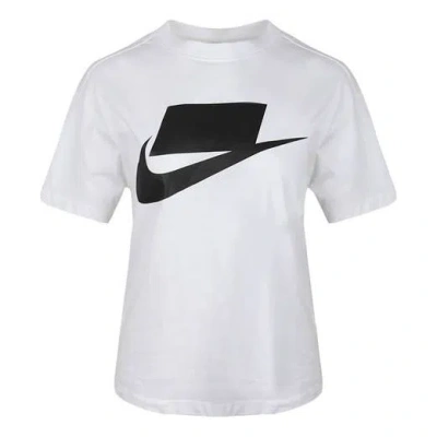 Nike (wmns)  Sportswear Chest Classic Large Logo Short Sleeve White