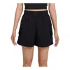 Nike (wmns)  Sportswear Essential Woven Shorts Asia Sizing 'black'