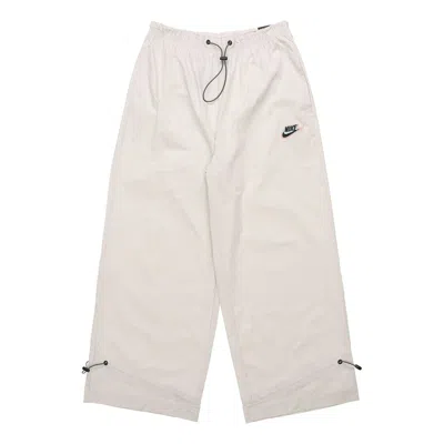 Nike (wmns)  Sportswear Icon Clash In White