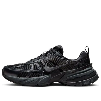 NIKE (WMNS) NIKE V2K RUN 'METALLIC SILVER BLACK'