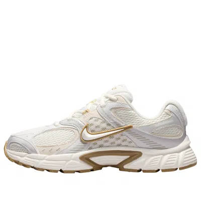 Nike (wmns)  V5 Rnr 'sail Parachute Beige' In Multi