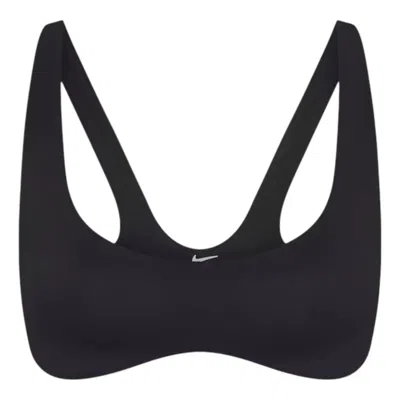 Nike (wmns)  X Skims Matte Shaping Scoop Bra 'obsidian' In Black