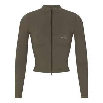 Nike (wmns)  X Skims Ribbed Seamless Zip Up Crop Jacket 'dusty Oakmoss' In Multi