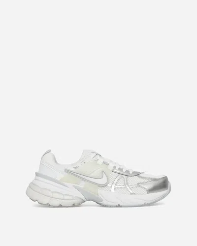 Nike Wmns V2k Run Sneakers White / Metallic Silver In Multicolor