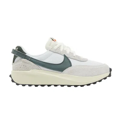 Pre-owned Nike Wmns Waffle Debut Vintage 'white Vintage Green'