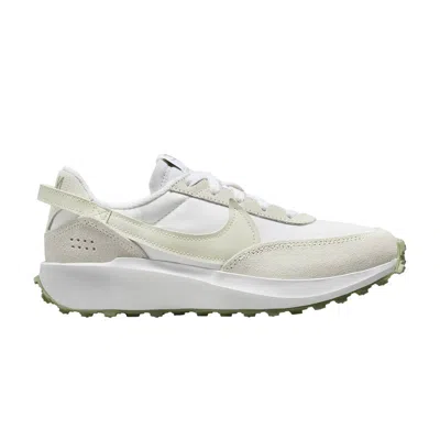 Pre-owned Nike Wmns Waffle Debut 'white Sea Glass'