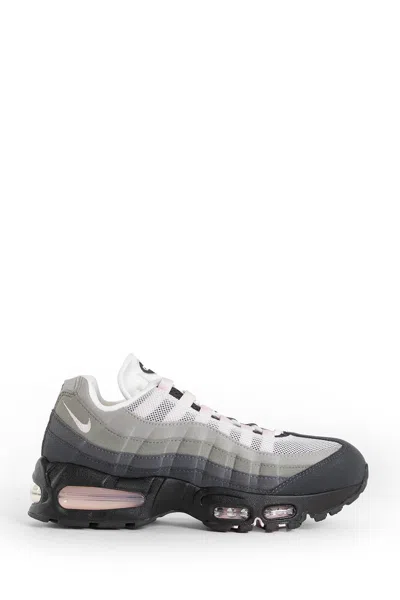 Nike Woman Grey Sneakers In Gray