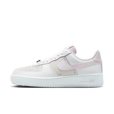 Nike Women's Air Force 1 '07 Se Shoes In White