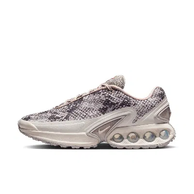 NIKE WOMEN'S AIR MAX DN PREMIUM SHOES,1015651887