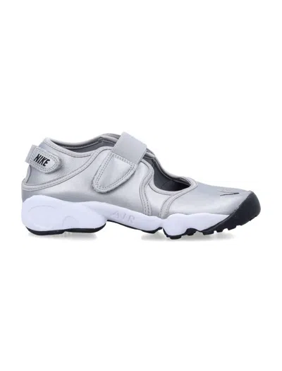 Nike Women's Air Rift Leather In Silver