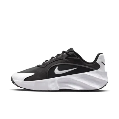 Nike Women's Aura Edge Shoes In Black