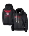 Nike Women's Black Chicago Bulls Courtside Standard Issue Performance Pullover Hoodie In Black