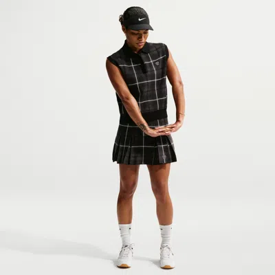 Nike Women's Fairway Fresh Plaid Golf Sweater Skirt In Black