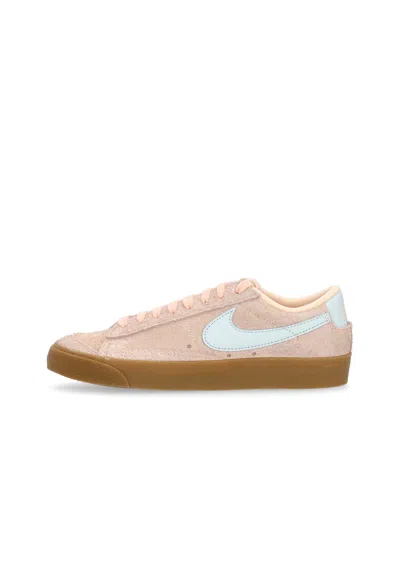 NIKE WOMEN'S LOW SHOE W BLAZER LOW 77 VINTAGE CRIMSON TINT/GLACIER BLUE