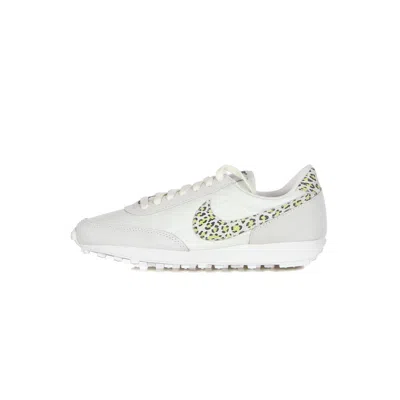 Nike Women's Low Shoe W Dbreak Se Sail/sail/lt Lemon Twist/black