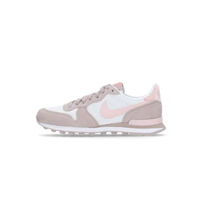 Nike Women's Low Shoe W Internationalist Summit White/atmosphere/fossil Stone