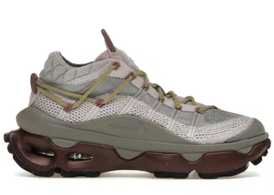 Pre-owned Nike Women's  Air Max Flyknit Venture Sneakers In Platinum Violet/earth/smokey Mauve In Multi
