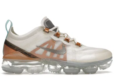 Pre-owned Nike Women's  Air Vapormax 2019 Se Sneakers In Phantom/metallic Pewter/metallic Tawny