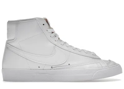 Pre-owned Nike Women's  Blazer 77 Vintage Mid Triple Sneakers In White