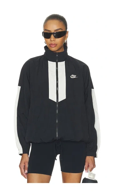 Nike Women's Oversized Jacket In Black