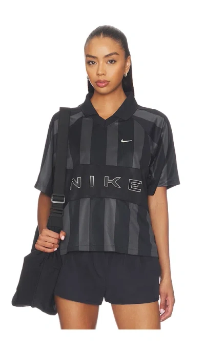 Nike Women's Oversized Short-sleeve Striped Jersey In Blue